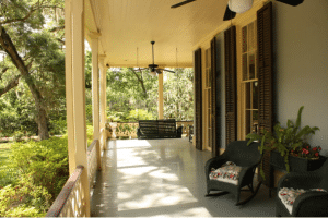 Read more about the article Concrete Staining 101: Transforming Dull Surfaces into Art