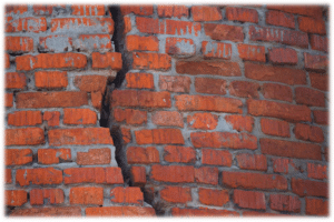 Read more about the article Identify Foundation Problems Before They Get Worse – 6 Signs Your House Needs Foundation Repair