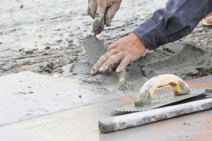 Read more about the article Why You Should Hire a Professional for Concrete Repair